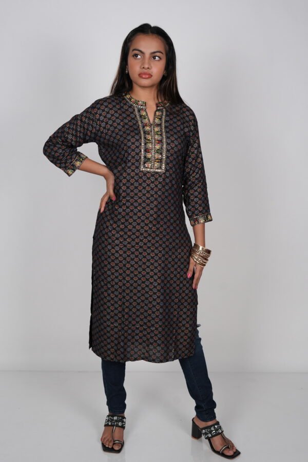 Elegant Jaipuri Kurti