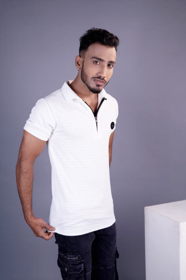 Abstract Print Short-Sleeve T-Shirt