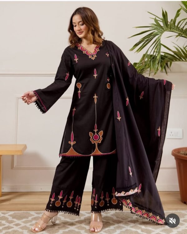 SHORT KURTI STRAIGHT PANT DUPATTA SETS