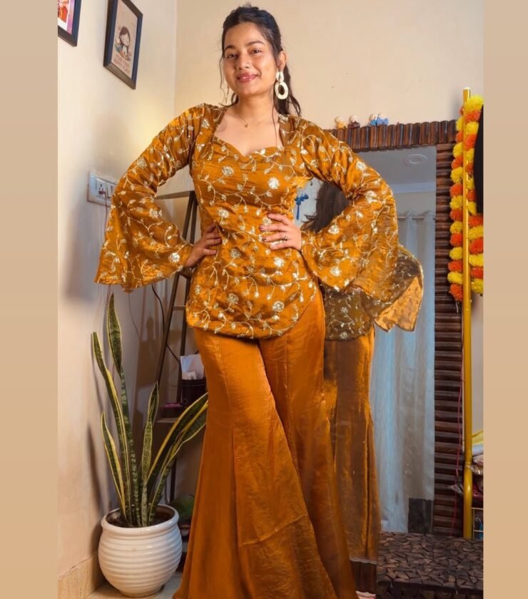 EXCLUSIVE 2 PIECE TOP AND PLAZZO