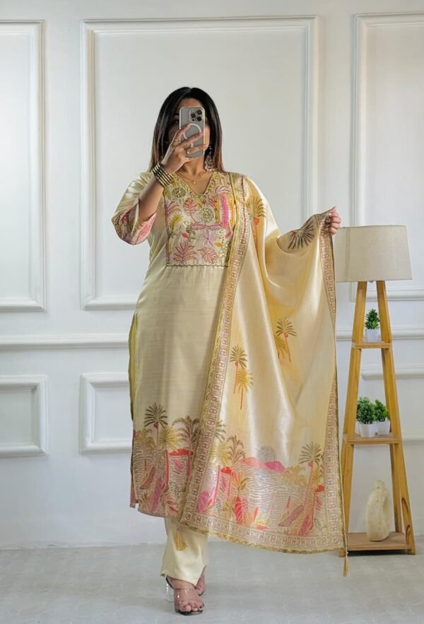 NEW DESIGNER PARTY WEAR TOP AND PANT WITH FANCY DUPPATA
