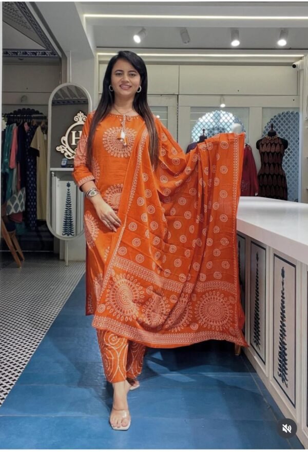 Kurti with pant with dupatta