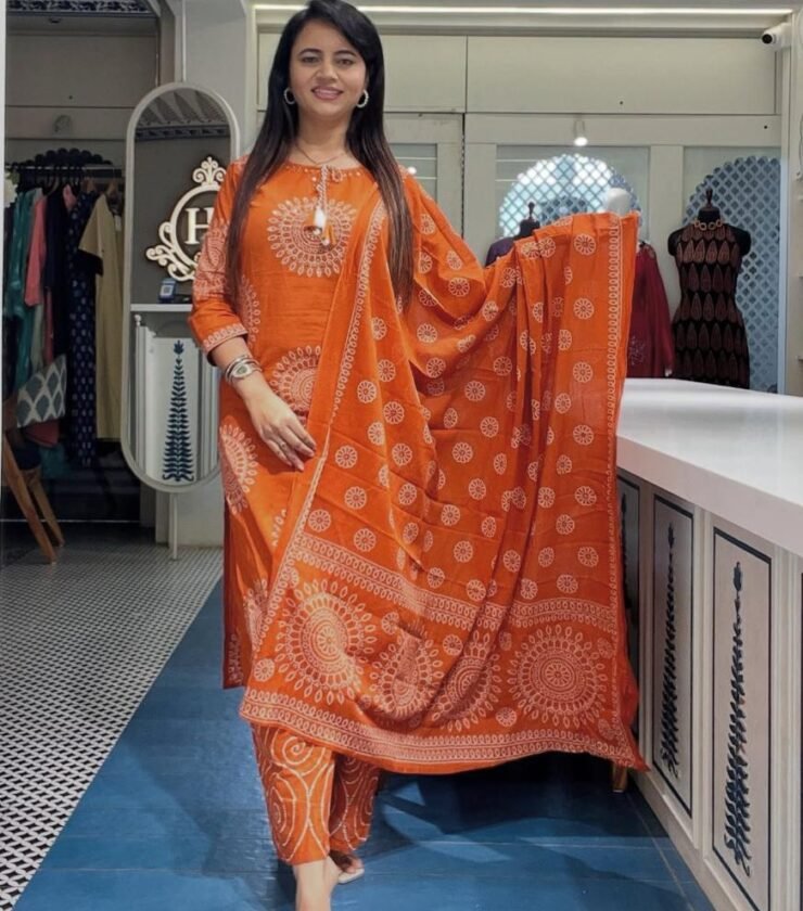 Kurti with pant with dupatta