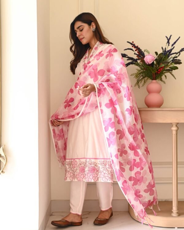 beautiful 3 peace set in cotton flex